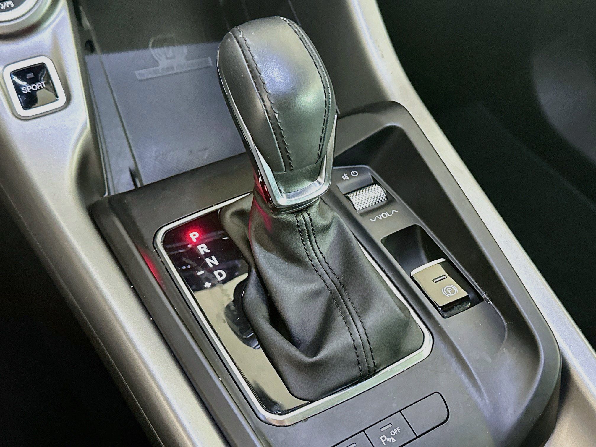Used 2024 Dodge Hornet R/T Plus AWD/4WD image 25