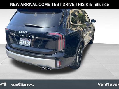 Used 2024 Kia Telluride EX w/ EX Captain's Chair Package
