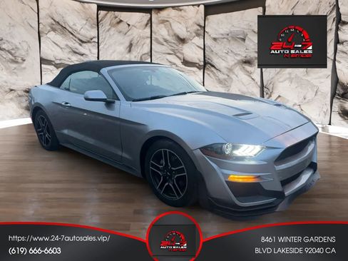 Used 2020 Ford Mustang Premium image 3