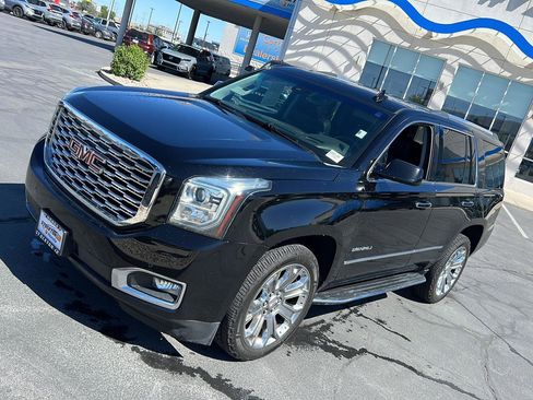 Used 2019 GMC Yukon Denali w/ Open Road Package AWD/4WD image 4