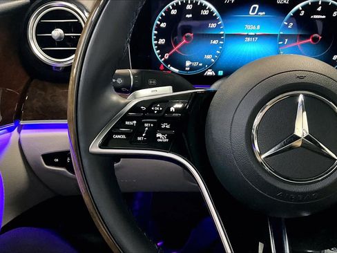 Used 2023 Mercedes-Benz E 350 4MATIC Sedan image 24
