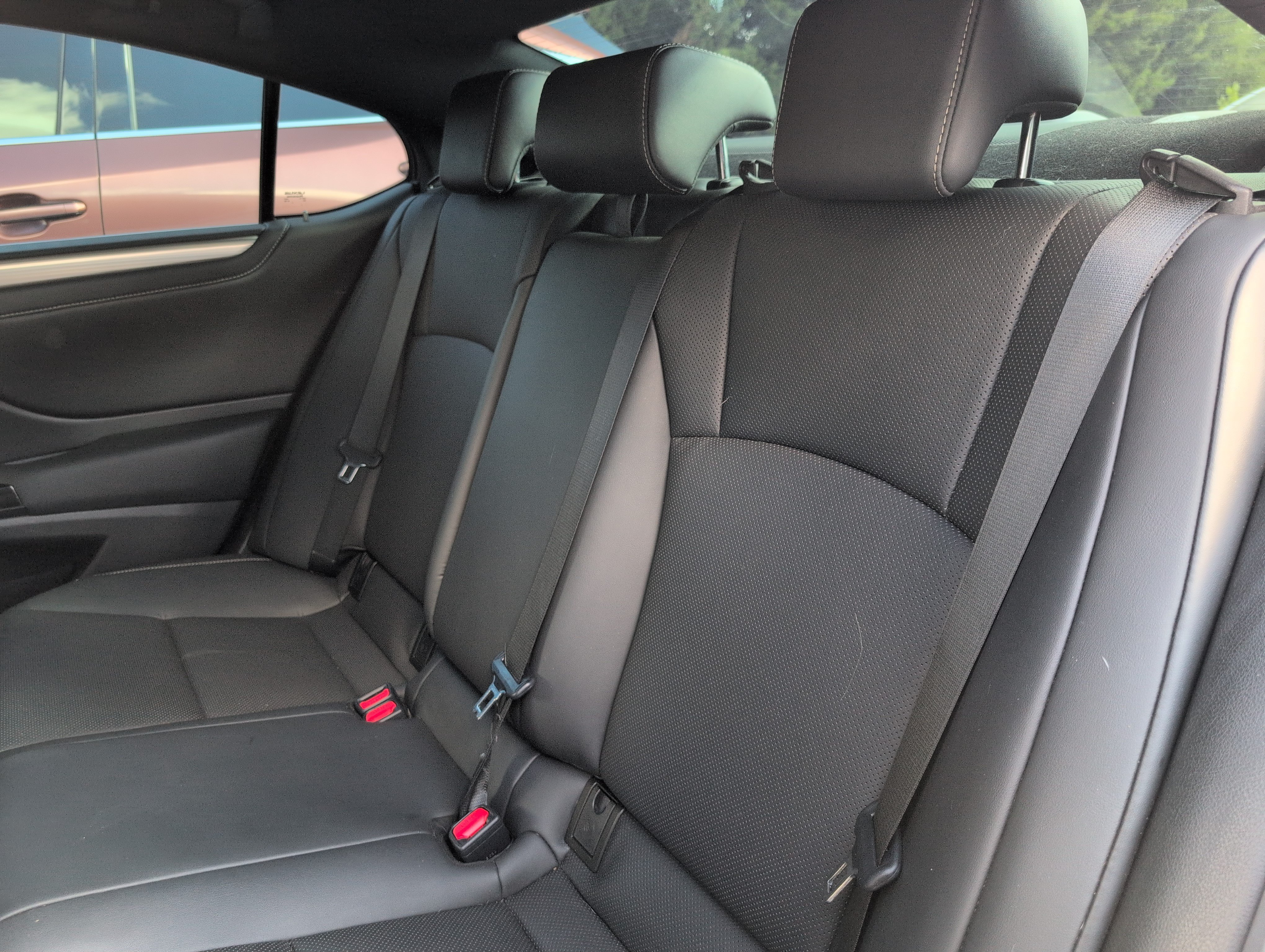 Certified 2022 Lexus ES 350 F Sport FWD image 9