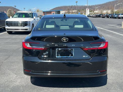 New 2026 Toyota Camry XLE FWD image 4