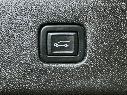 Used 2020 Chevrolet Blazer RS image 30