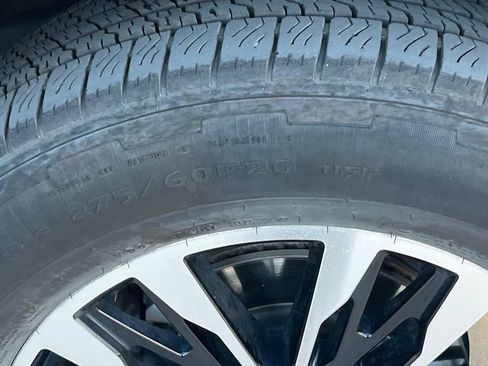 Used 2025 Ford Expedition Max Platinum AWD/4WD image 12