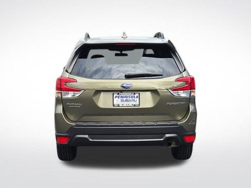 Used 2023 Subaru Forester Premium AWD/4WD image 7