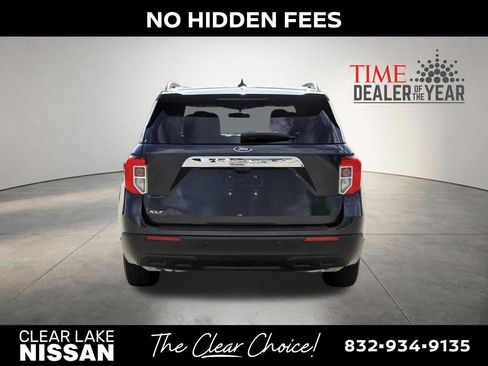 Used 2023 Ford Explorer XLT RWD image 6