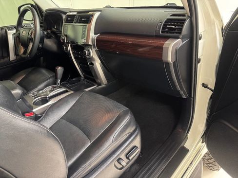 Used 2020 Toyota 4Runner Nightshade image 38