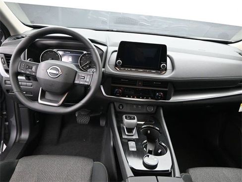 New 2026 Nissan Rogue SV image 10