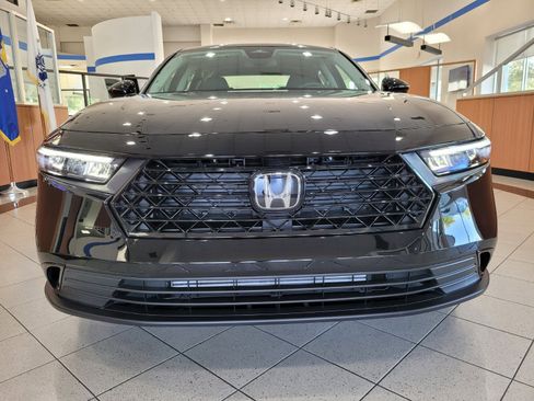 New 2025 Honda Accord SE image 2