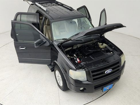 Used 2010 Ford Expedition Limited image 38