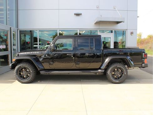 New 2025 Jeep Gladiator Sport image 6