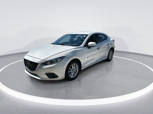 Used 2016 MAZDA MAZDA3 i Sport w/ Preferred Equipment Package FWD image 4