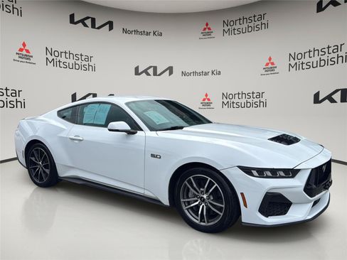 Used 2024 Ford Mustang GT Premium RWD image 7