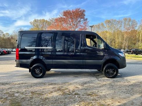 Used 2024 Mercedes-Benz Sprinter 2500 image 5