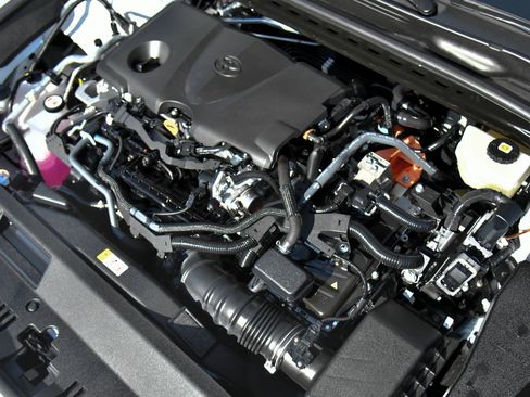 Used 2026 Toyota Camry SE FWD image 47