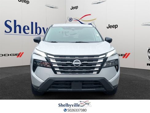 Used 2025 Nissan Rogue S image 6