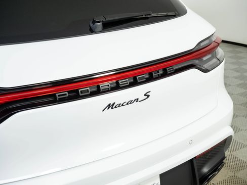 New 2026 Porsche Macan S AWD/4WD image 37