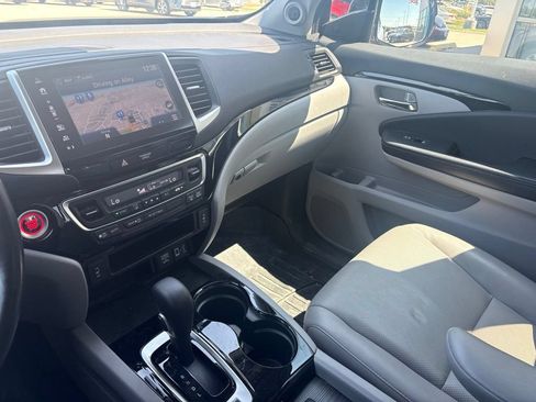 Used 2017 Honda Ridgeline RTL-E image 24
