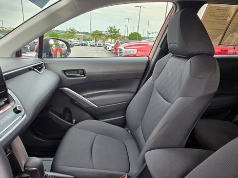 Used 2023 Toyota Corolla Cross LE w/ Moonroof Package AWD/4WD image 24