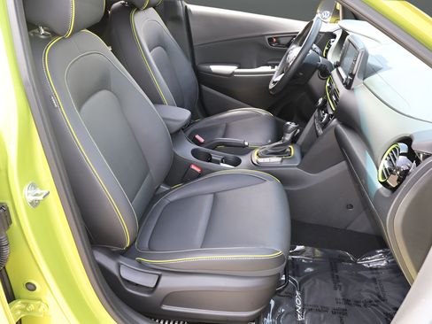 Used 2020 Hyundai Kona Limited FWD image 19