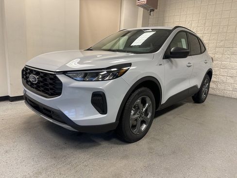 New 2026 Ford Escape ST-Line w/ Tech Pack #1 image 12