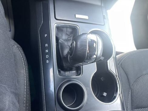 Used 2019 Ford Explorer XLT image 20