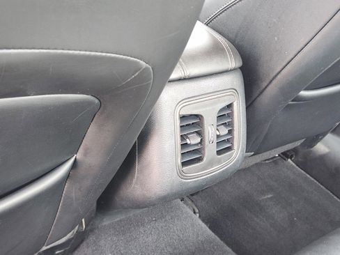 Used 2016 Chrysler 200 C w/ Premium Group image 31