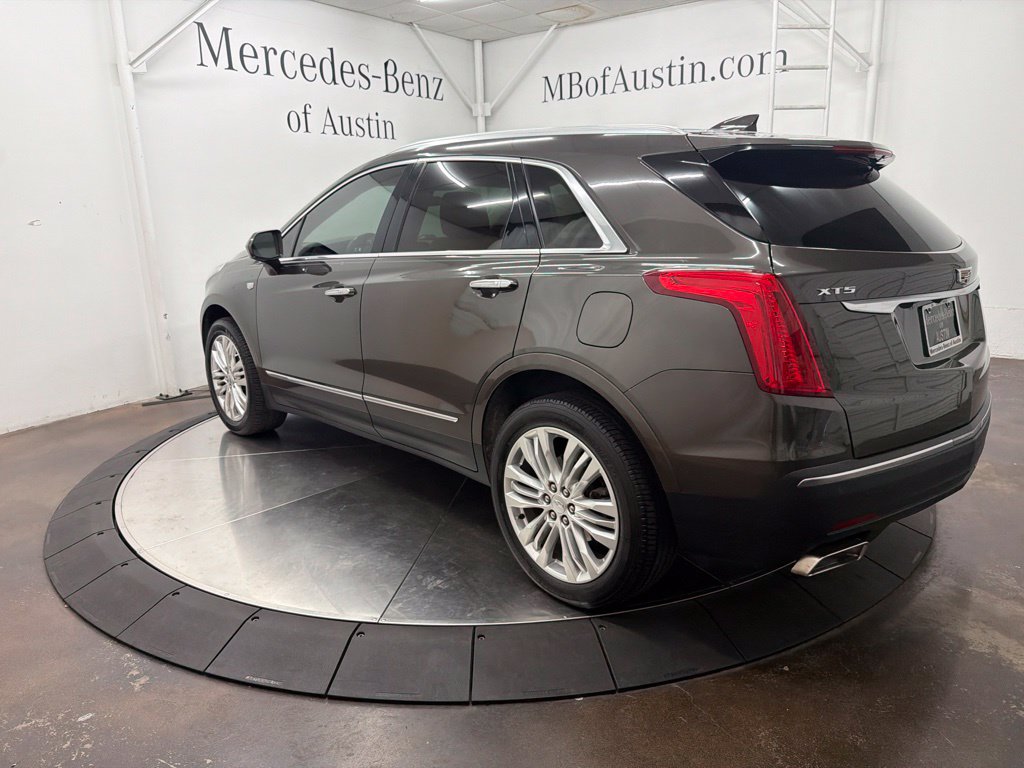 Used 2019 Cadillac XT5 Premium Luxury FWD image 3