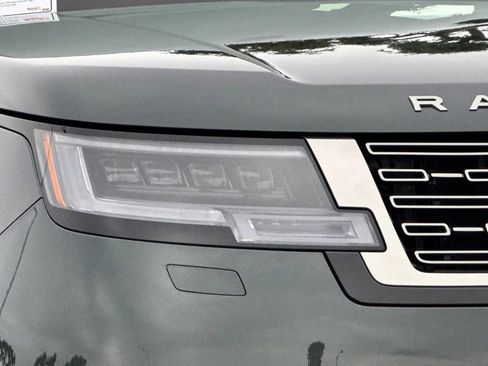 New 2026 Land Rover Range Rover SE image 10