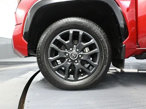 Used 2022 Toyota Tundra Platinum image 15