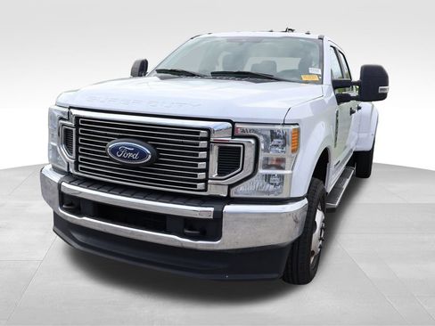 Used 2022 Ford F350 XL w/ STX Appearance Package AWD/4WD image 3