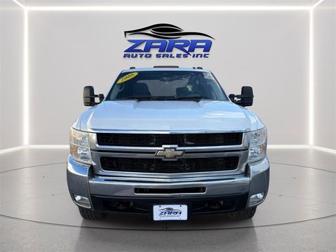 Used 2008 Chevrolet Silverado 2500 LTZ w/ Safety Package AWD/4WD image 2