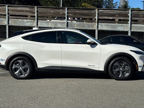 Certified 2021 Ford Mustang Mach-E Select w/ Comfort/Technology Package image 3