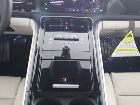 New 2026 Porsche Panamera RWD image 20