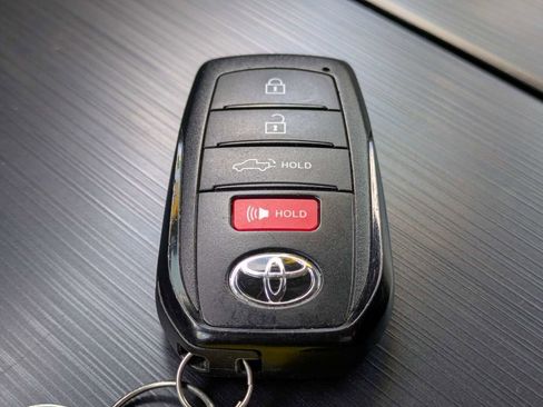 Used 2023 Toyota Tundra Platinum AWD/4WD image 43