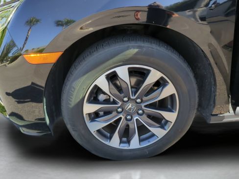 Certified 2024 Honda Odyssey EX-L image 33
