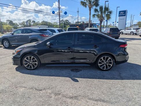 Used 2020 Toyota Corolla SE w/ SE Premium Package image 6