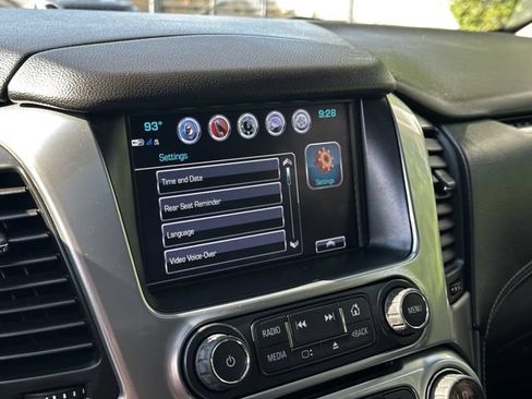 Used 2019 Chevrolet Suburban LT AWD/4WD image 21