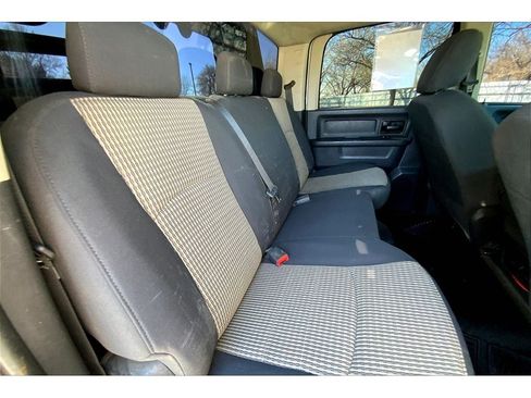 Used 2011 RAM 4500 4x4 Crew Cab w/ ST Decor Group image 26