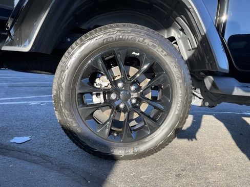Used 2023 Jeep Gladiator Overland image 34
