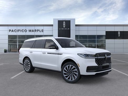 New 2026 Lincoln Navigator Black Label AWD/4WD image 7