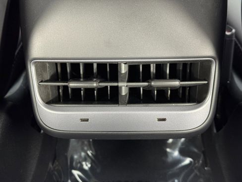 Used 2022 Tesla Model 3 Long Range image 35