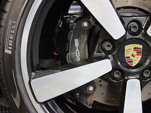 Used 2024 Porsche 911 Carrera S image 44