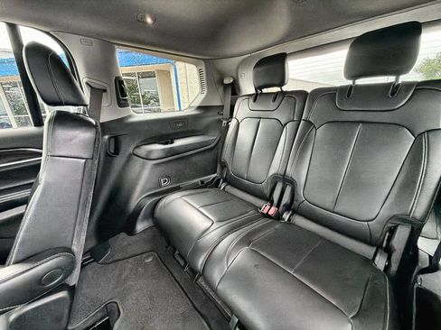 Used 2021 Jeep Grand Cherokee L Limited AWD/4WD image 24