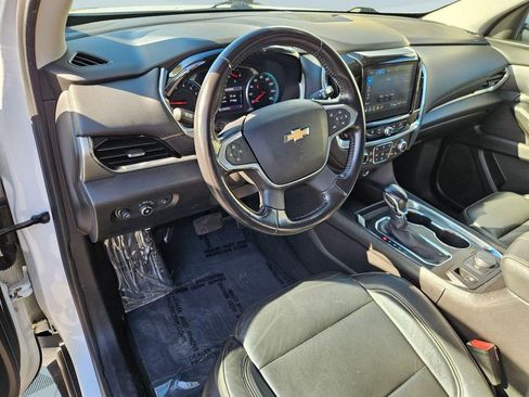 Used 2021 Chevrolet Traverse LT AWD/4WD image 13