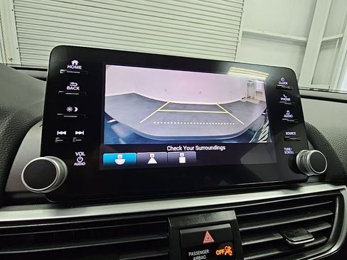Used 2019 Honda Accord Sport image 18