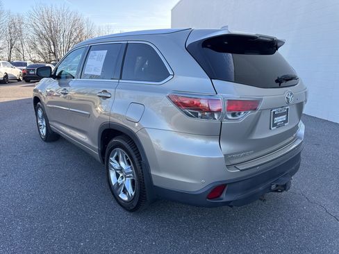 Used 2016 Toyota Highlander Limited image 5