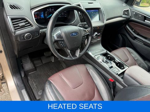 Used 2020 Ford Edge Titanium w/ Equipment Group 301A AWD/4WD image 17
