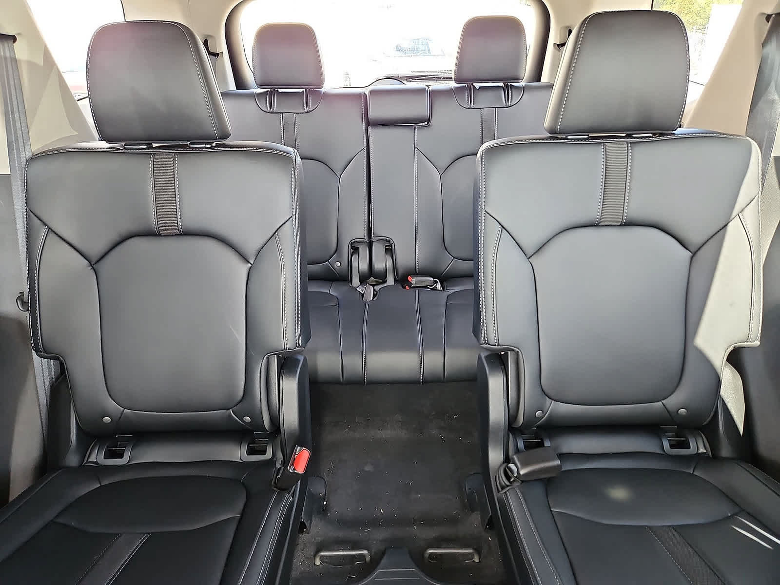 Used 2025 Honda Pilot EX-L image 14